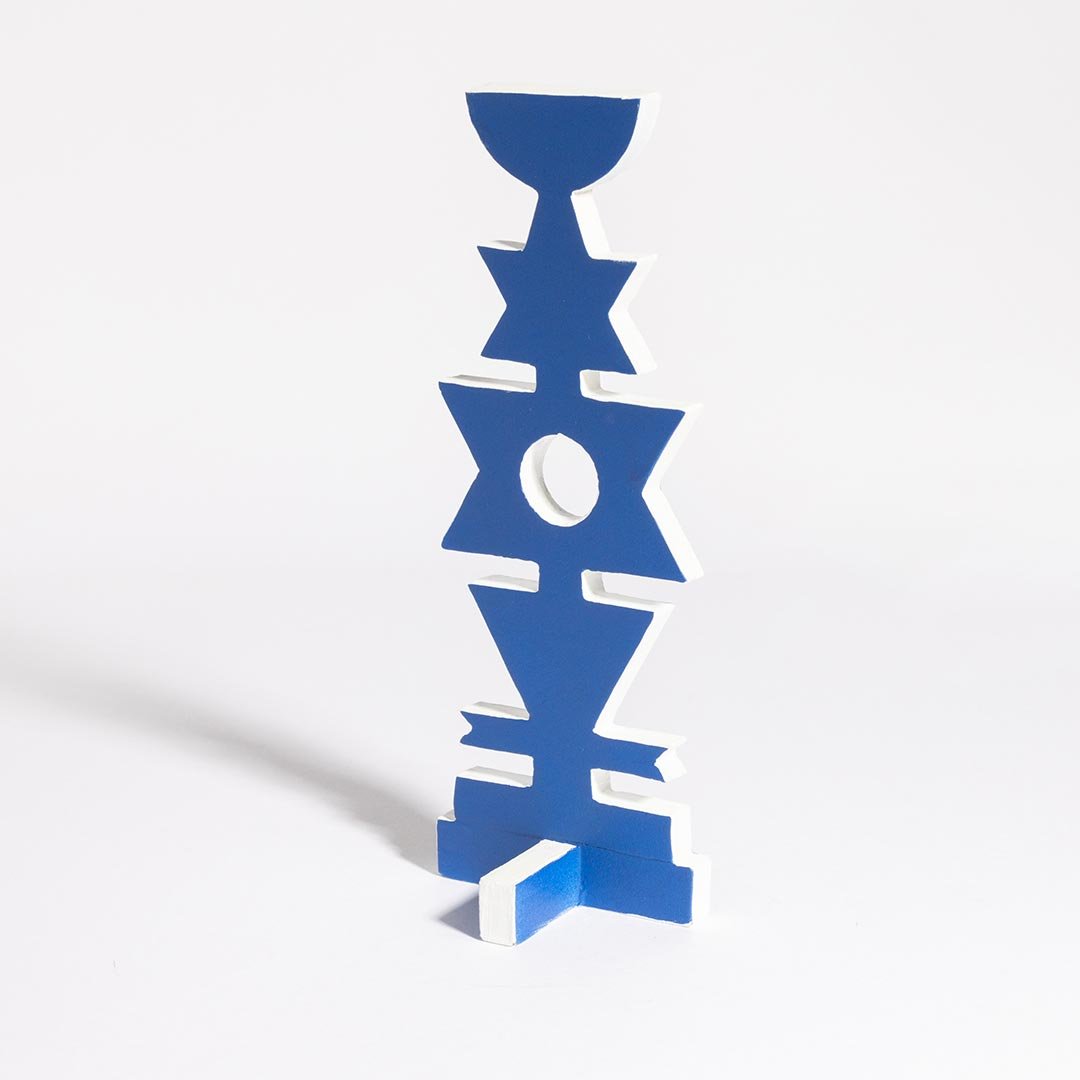 Escultura Torre Azul I recriação tridimensional obra Rubem Valentim concretismo espiritualidade afro-brasileira totem