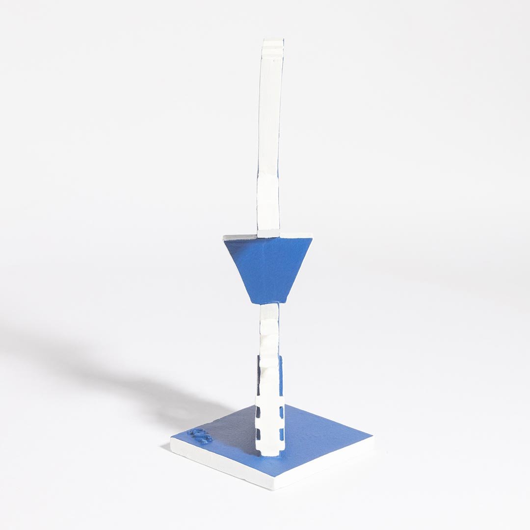 Escultura Torre Azul II recriação tridimensional obra evolutiva Rubem Valentim complexificação símbolos concretismo afro-brasileiro