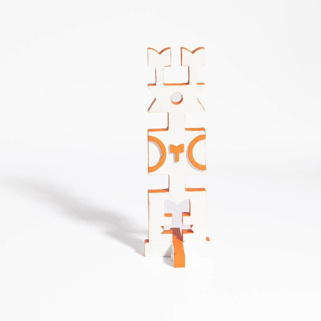 Escultura Torre Branca recriação tridimensional obra Rubem Valentim minimalismo espiritual Oxalá pureza ancestral